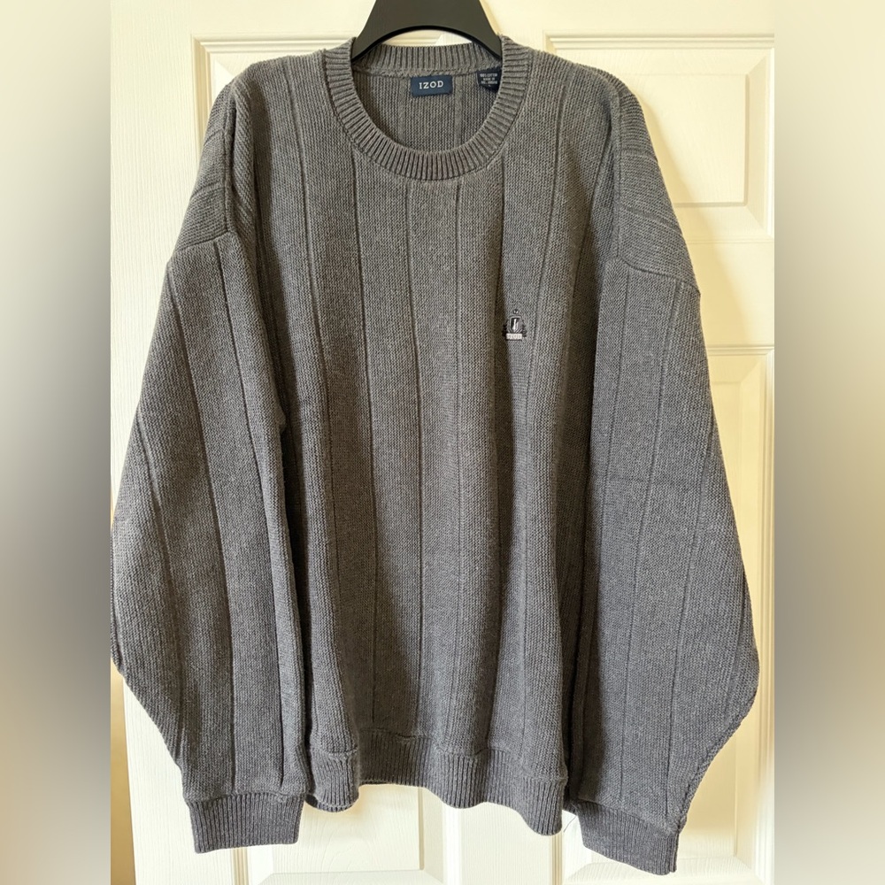 Izod Men's Large Ribbed 100% Cotton Charcoal Crewneck Sweater, like new, fits XL